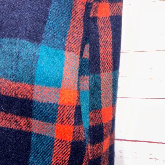 Women’s Plaid Vest | Small - Picture 3 of 4